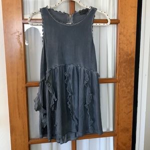 Super cute POL top. S